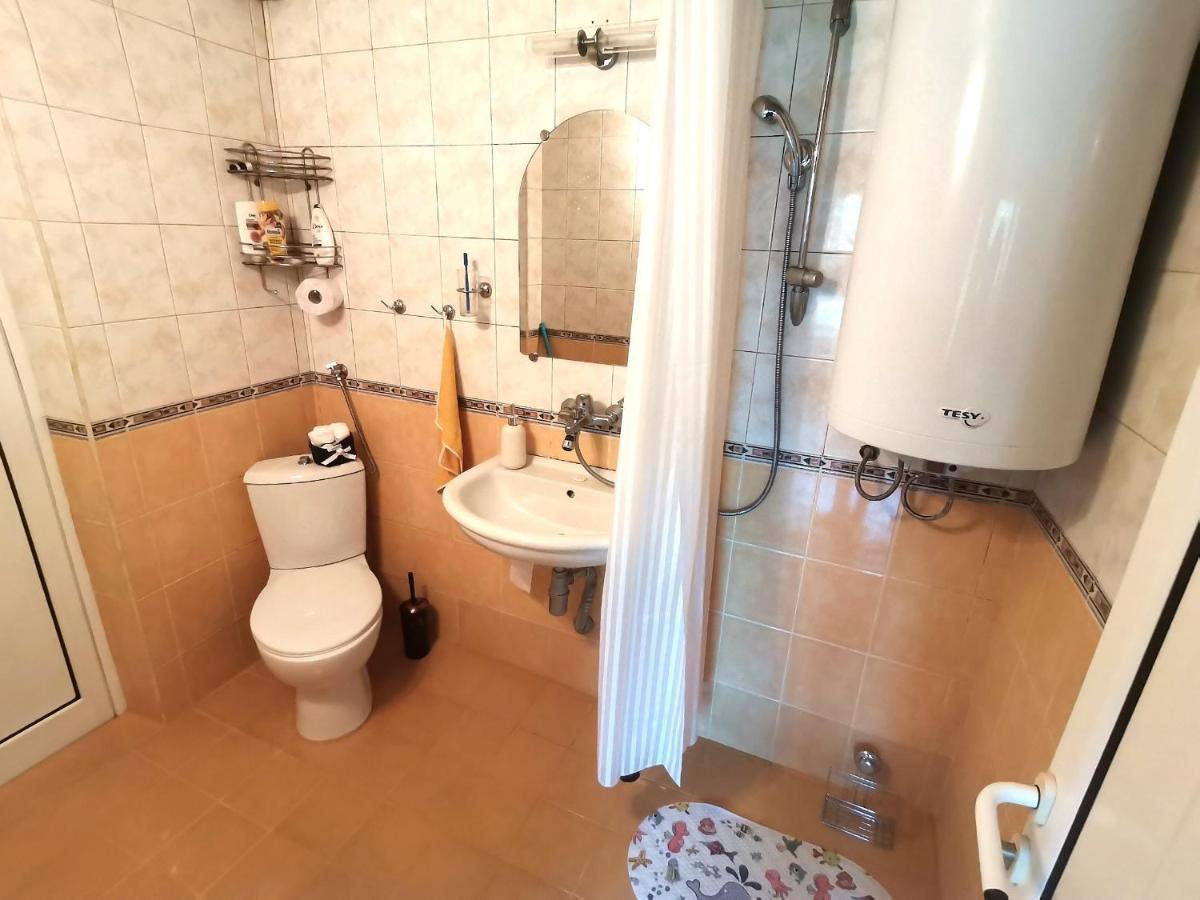 Самостоятелна Къща За Гости На 10 Минути От Плажа Varna Extérieur photo